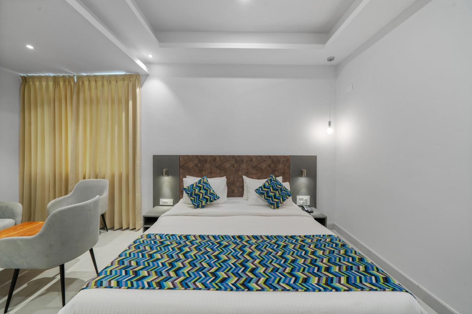 Hotel Gsr Tumkur Exterior photo